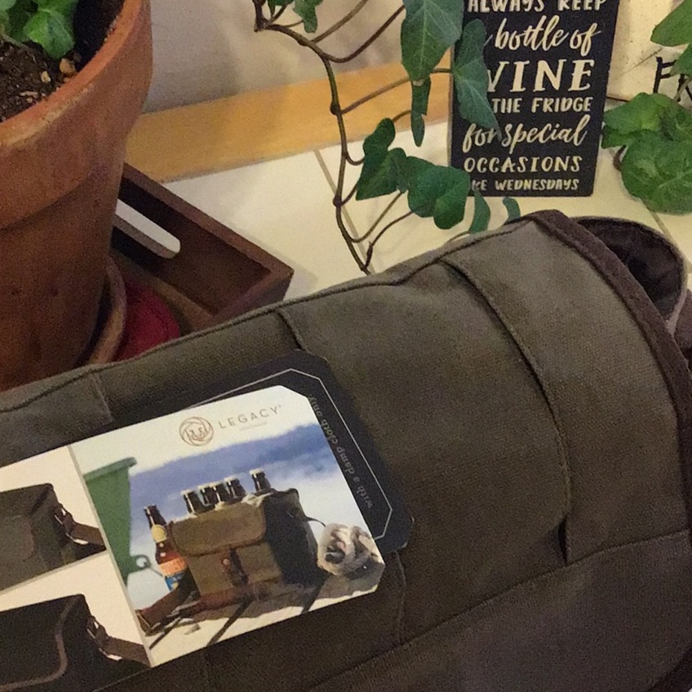 ‘Legacy’ 6 Bottle Insulated Cooler Tote w/Opener NWT
